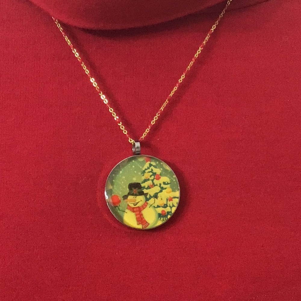 XMAS CHEERY Snowman pendant & gold stainless chain w/ red beads.